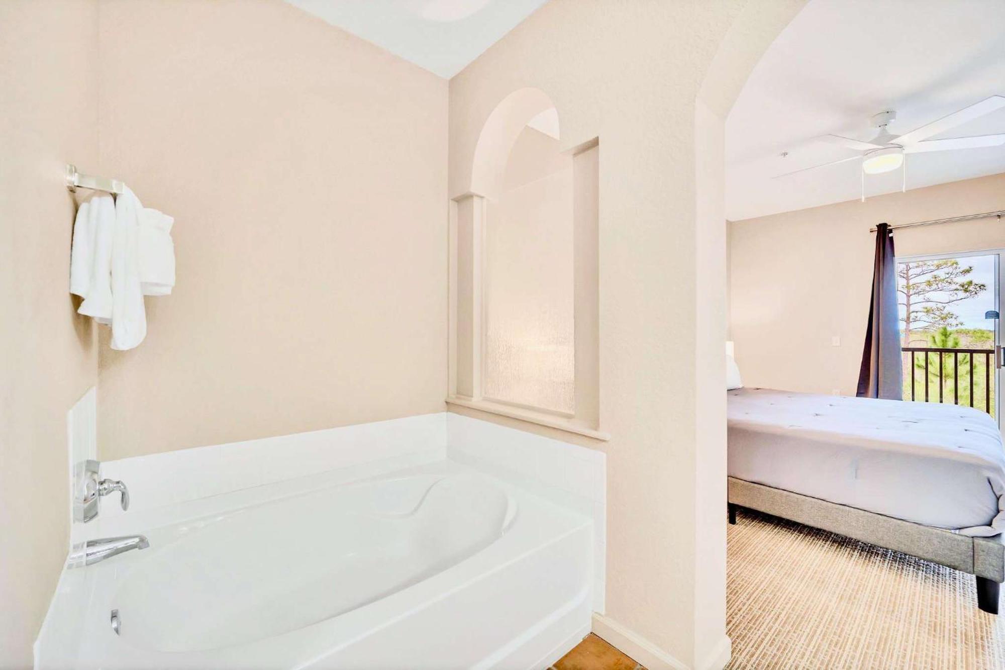 Luxury 2Br Condo - Pool & Hot Tub - Near Disney Orlando Eksteriør bilde